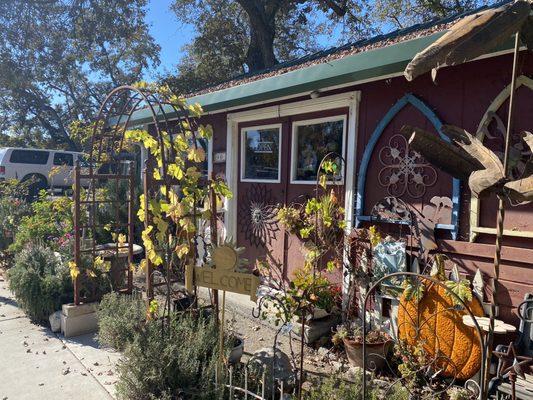 Carol's Stained Glass & Garden Art