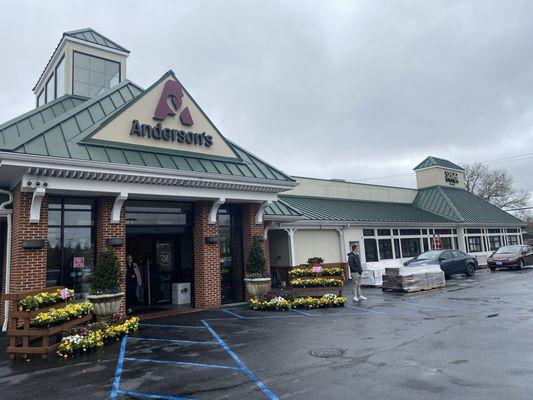 Anderson Gardening Center entrance