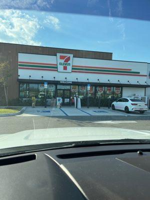 711