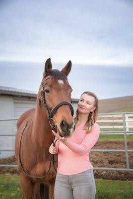 Trainer Amy Savage helps her students set boundaries and be good leaders to build trust with their horses.