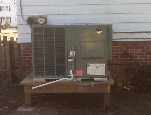 Package unit installed on small deck