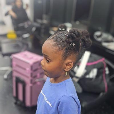 Wash, deep conditioning treatment, healthy hair cut and style for princesses!