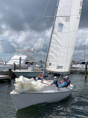 We provide adaptive sailing for our US Veterans!