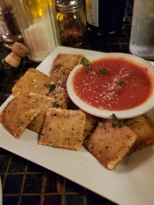 Fried 4 cheese ravioli was excellent