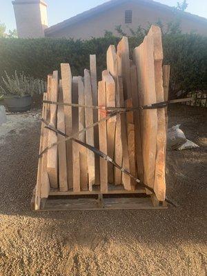 This is the pallet delivered which is totally different shapes of Flagstone and one is even broken through the middle