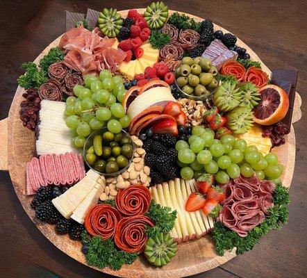 22" charcuterie board