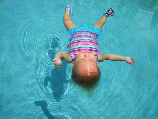 Survival swim lessons for infants in Encinitas.