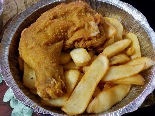 Pollo Frito (Fried Chicken) with French Fries