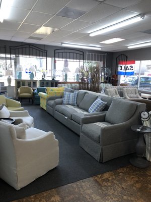 All sofas can be ordered in hundreds of different fabrics, to your specific taste and budget!