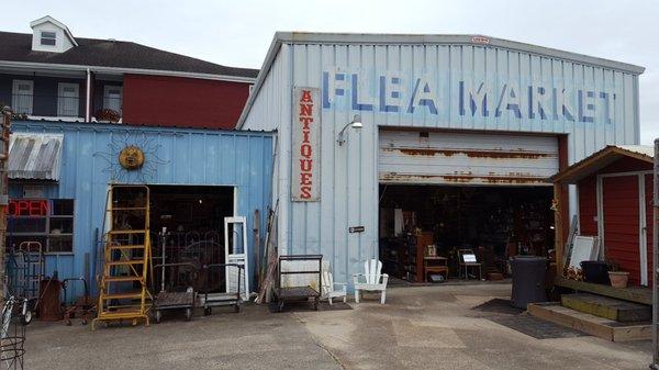 River Road Flea Market