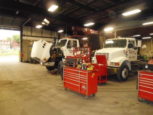 Tom's Truck Repair 3500 N 9th St  Saint Lous, MO 63147  http://tomstruckrepairinc.com Tom's Truck Repair Offers: *Emergency R...