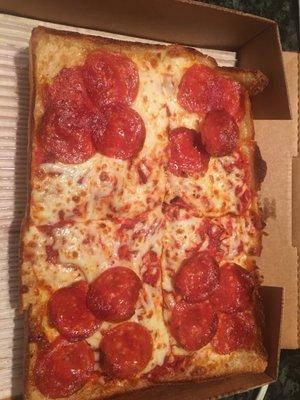 Pepperoni pizza lunch