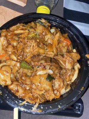 Pad kee Mao with Beef added for $3 and vegetables