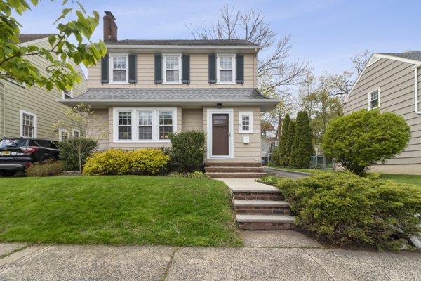 Bloomfield, NJ - SOLD in just 13 days.....$50K OVER asking price