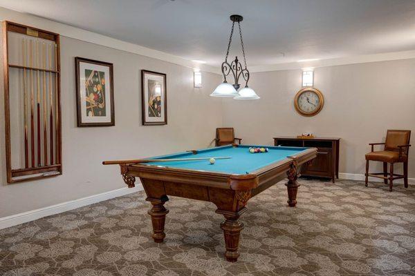 Town Village Crossing | Independent Living | Arlington, TX | billiards table