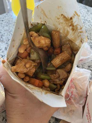 Kung Pao Chicken: no red peppers , flavor was disappointing