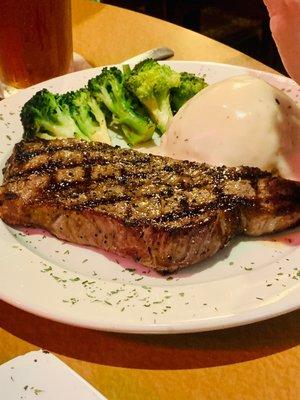 New York Strip (medium) with Broccoli and mashed Potatoes