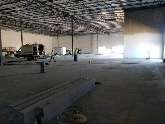 26,000 sq.ft. Warehouse. New Construction Cleaning