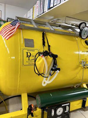 Testing facility, hyperbaric pressure vessel.