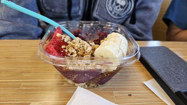 Acai bowl