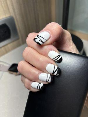 Black & White nails