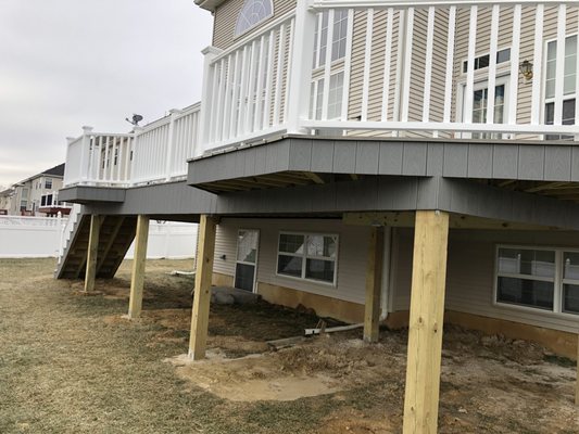 Trex Pebble Gray Deck With Railings