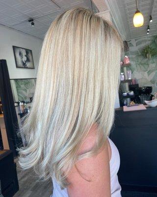 Amazing blonde! Hair by Samantha #highlights #balayage #blonde #haircolor #keratin #brazilianblowout #salon #larchmont