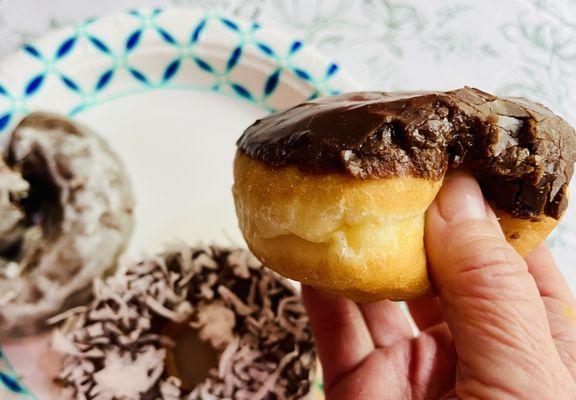 "Freshly squeezed" Bavarian cream donut! SO FRESH!