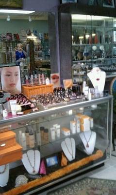 FROST Cosmetics at Gems & Whims