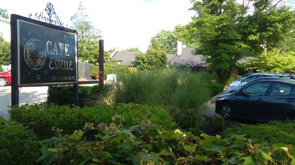 Flag Fork Herb Farm