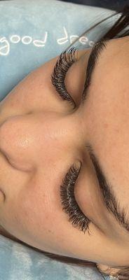 Light Volume Eyelash Extensions - Full Set