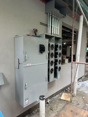 600 Amp  8 Meter Service