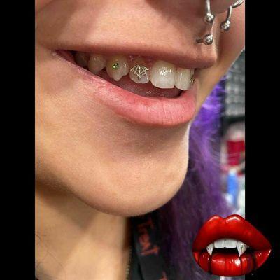 22kt white gold spider web tooth gem by shop owner Ashley ig @icyfangzz