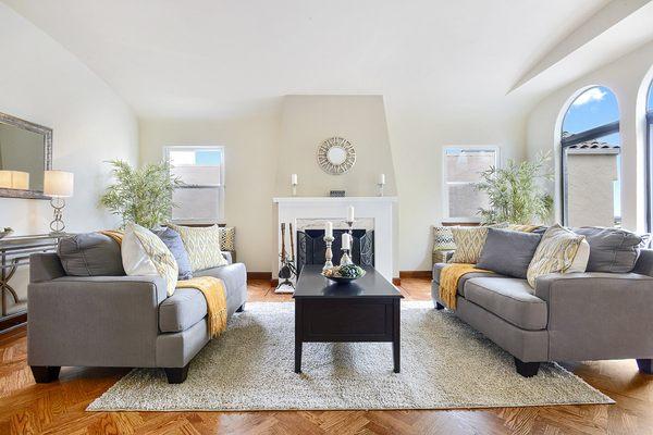 Another staged living room to appeal to a broad set of buyers.