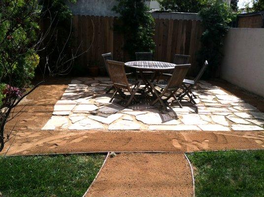 Broken Stone set patio with decomposed granite walkway