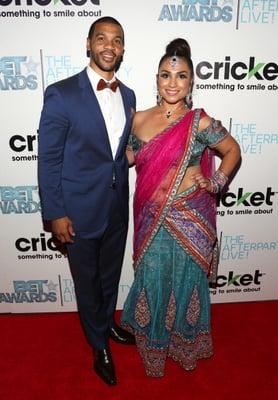 Aaron Spears and Wife Estela wearing Bollywood outfit