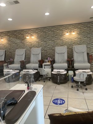 Nice pedicure chairs