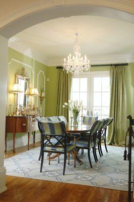 Classical Style Dining Room