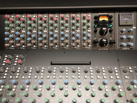 SSL 611 EQ, Shadow Hills Dual Vandergraph Stereo Compressor, SSL G Compressor.