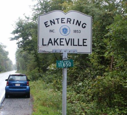 Entering Lakeville from Freetown