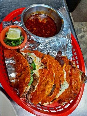 Queza taco de barbacoa