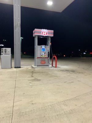 Gas pump