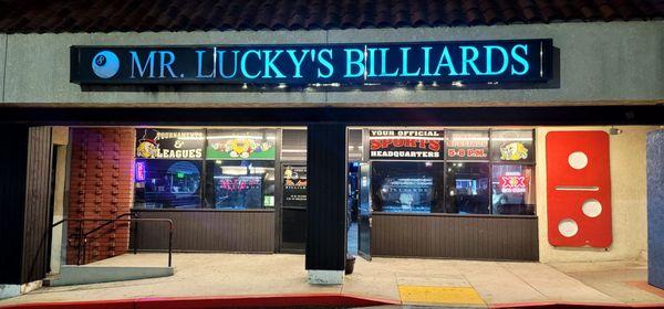 Mr Lucky Billards - Torrance, CA - Exterior / Entrance