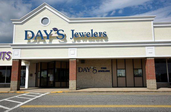 Day's Jewelers Auburn, Me