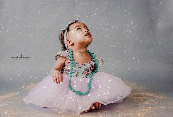 Glitter Sessions are a fun way to let your little girl act like a princess for the day