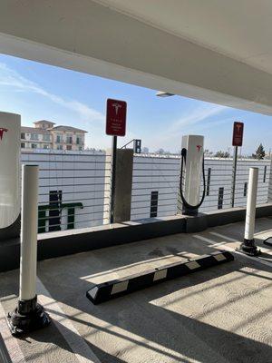 Tesla Supercharger - Playa Vista/Marina Del Rey