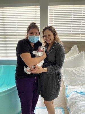 Momma, midwife & newborn after a beautiful labor & birth @ Bakersfield Birth Center. Even first time mommas can have fabulous births!