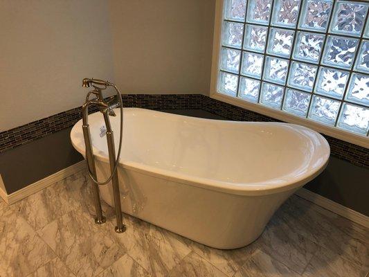 Bathroom Fixtures, Bathtub Installation, Water Filtration, Emergency Plumber Meridian, ID