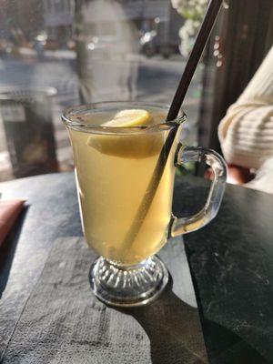 Hot toddy cocktail