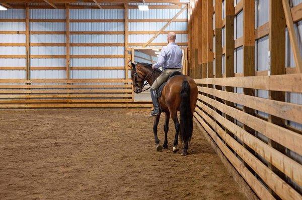 Cody riding should-in on Zidadore.